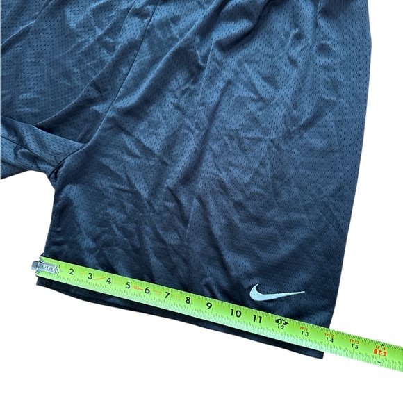 Vintage Nike Team Sports Black Athletic‎ Shorts Size XL Nike Swoosh Logo Men’s - Picture 6 of 11